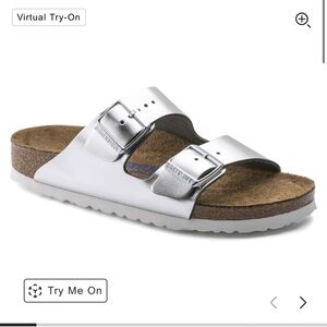 Arizona Soft Footbed birkenstocks in metallic silver size 40